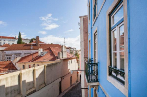 Alfama St George Castle District Fabulous 3 Bedrooms 2 Bathrooms AC Balcony 1st floor Apartment 19th Century Building